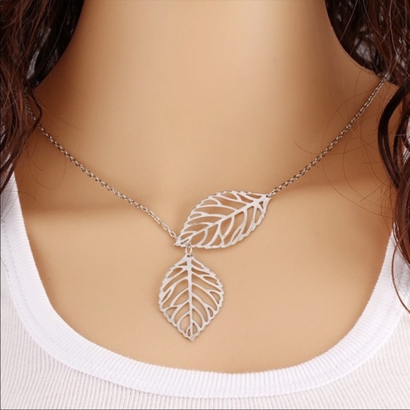 Double Leaf Delicate Silver Necklace. - Picture 3 of 4